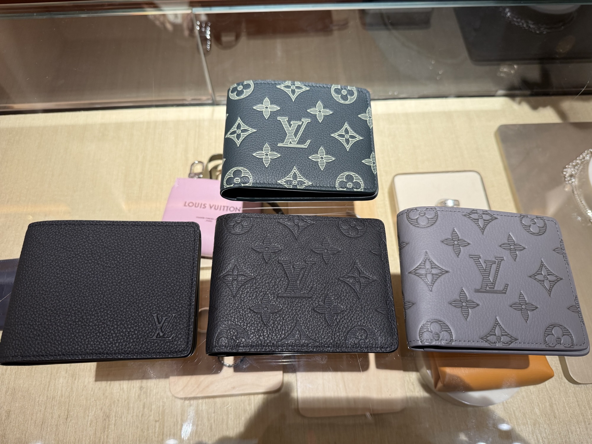 🛍️ 바르셀로나 쇼핑 후기｜1월 겨울 세일(Rebajas) 잘 산 것 vs 아쉬웠던 선택 정리